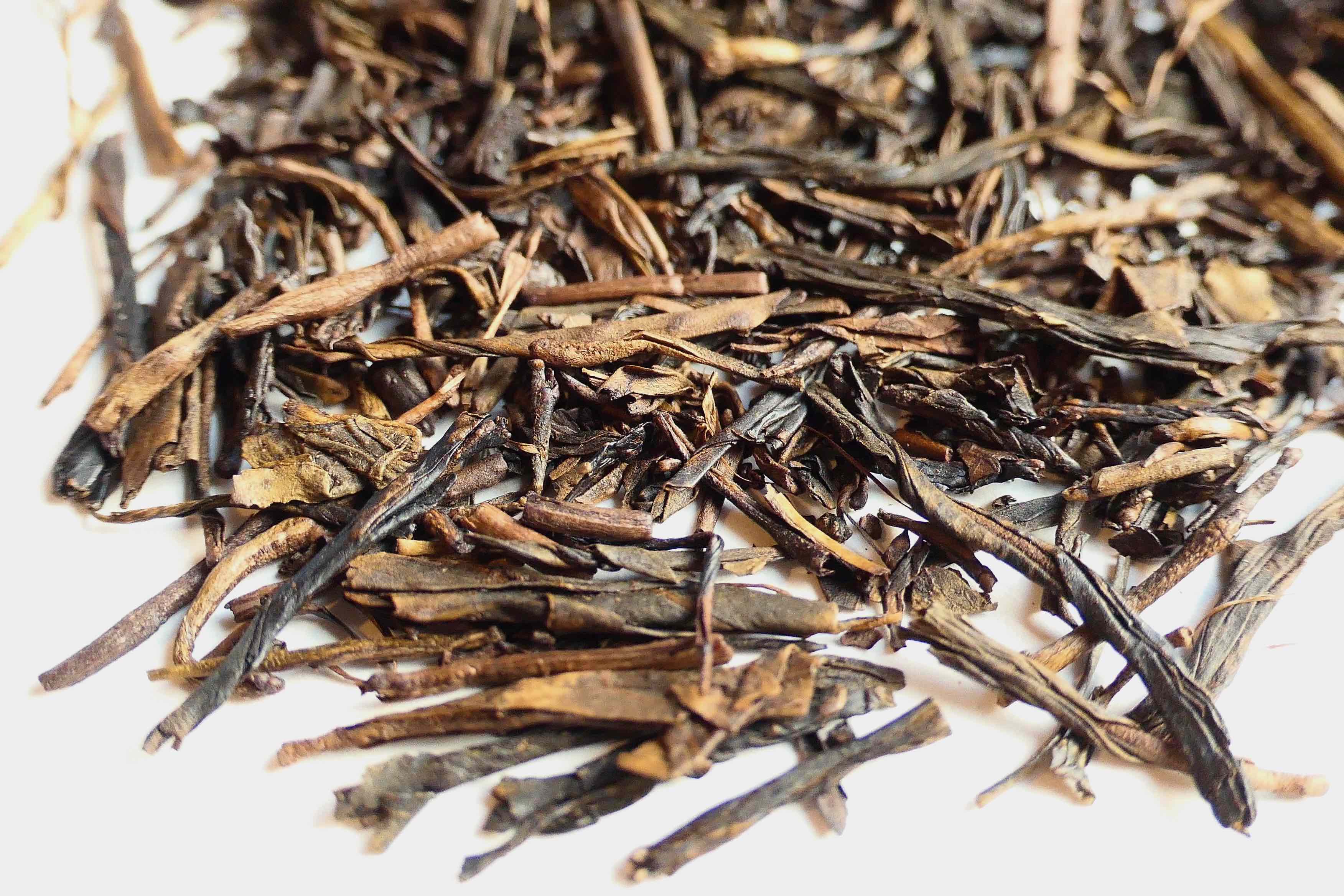花のようなふくよかな香り「琥珀のほうじ茶」